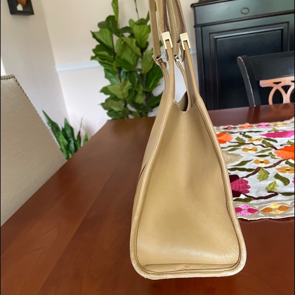 Do not buy this listing - Sold! - Picture 3 of 16